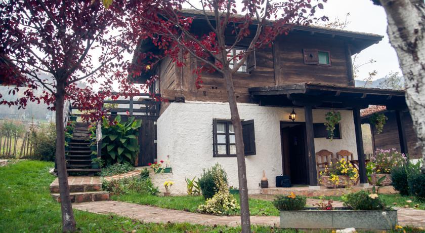 Etno Guest House Gorski car Arandjelovac Rom bilde